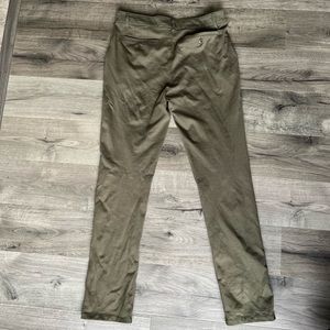 Green chinos 32